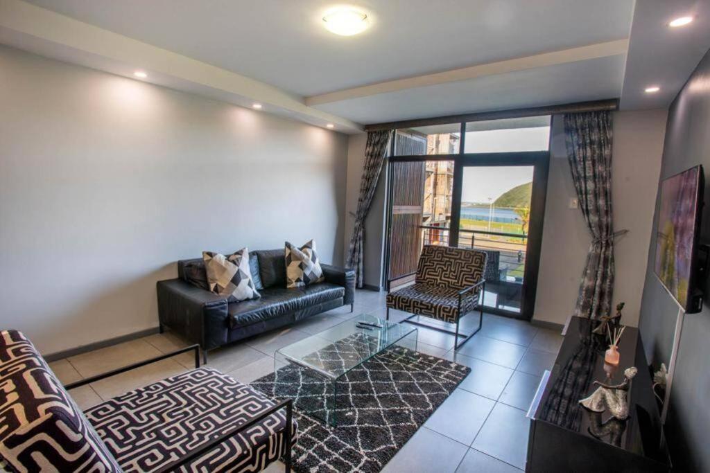 20 East Point @ Point Waterfront *